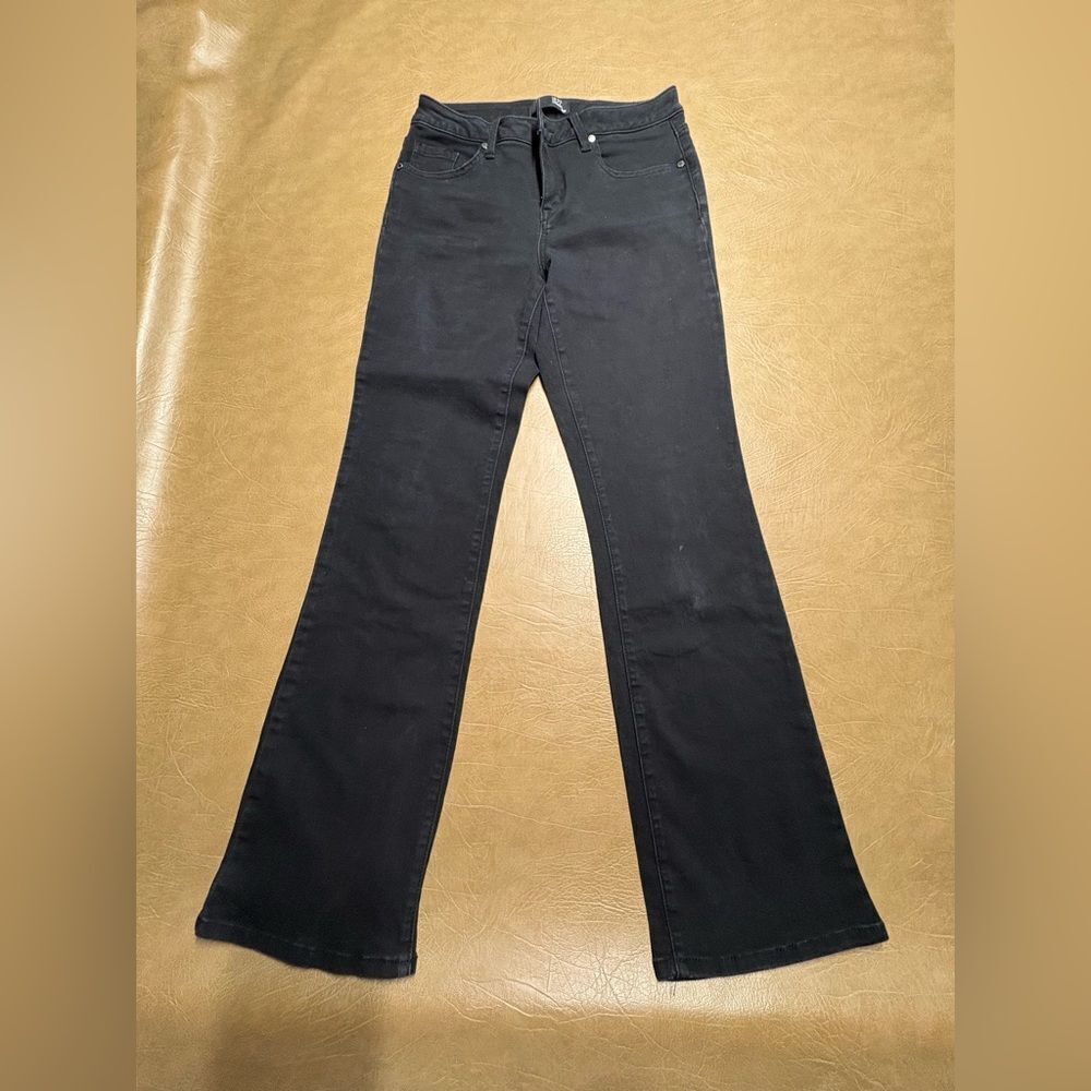 Black jeans 